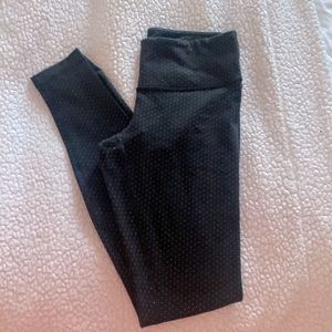 Lululemon Polka Dot Mid Rise Leggings Size 6